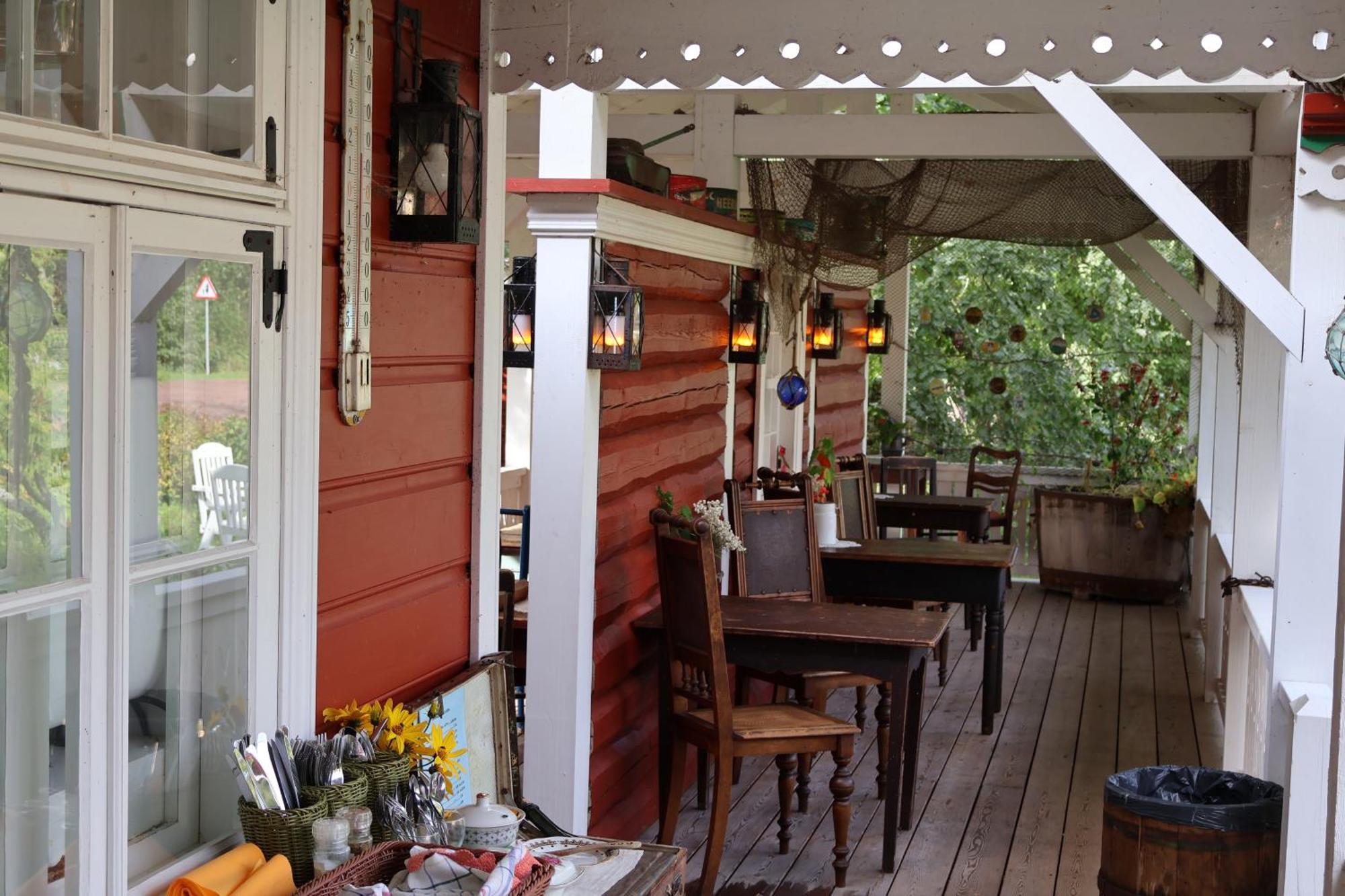 Leesi Puhkemaja Guest House Exterior photo